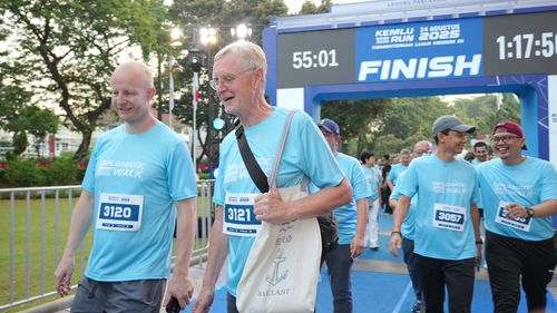 Race photo from KEMLU RUN 2025