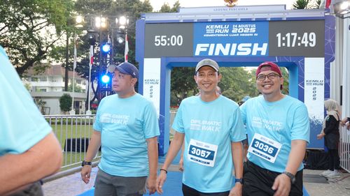 Race photo from KEMLU RUN 2025