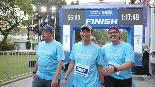 Race photo from KEMLU RUN 2025