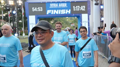 Race photo from KEMLU RUN 2025