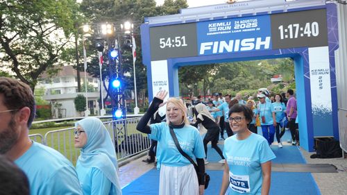 Race photo from KEMLU RUN 2025