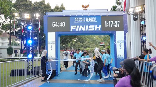 Race photo from KEMLU RUN 2025