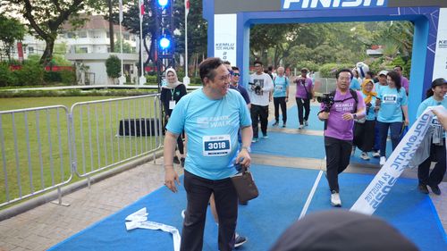 Race photo from KEMLU RUN 2025