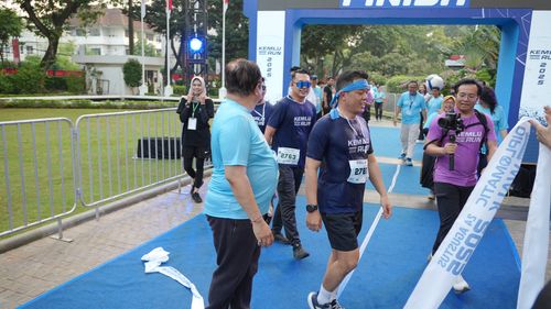 Race photo from KEMLU RUN 2025
