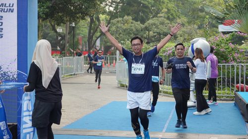 Race photo from KEMLU RUN 2025