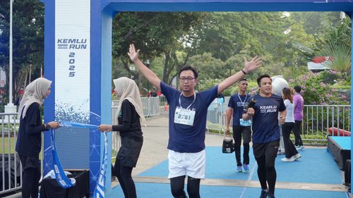 Race photo from KEMLU RUN 2025