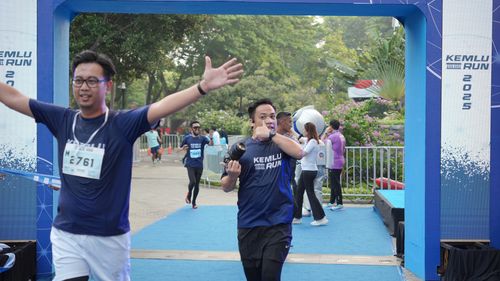 Race photo from KEMLU RUN 2025