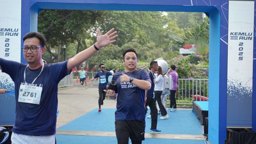 Race photo from KEMLU RUN 2025