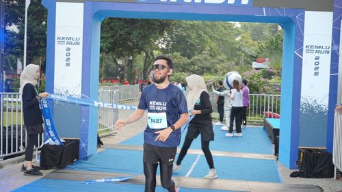 Race photo from KEMLU RUN 2025