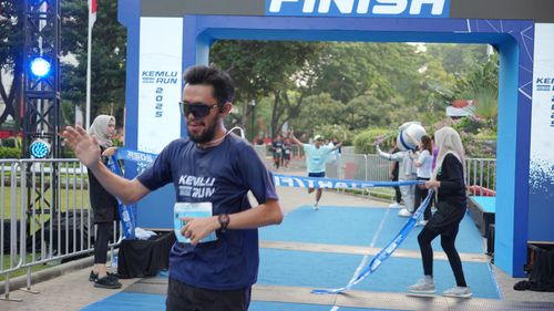 Race photo from KEMLU RUN 2025
