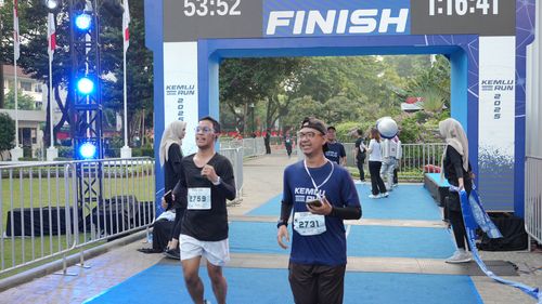 Race photo from KEMLU RUN 2025