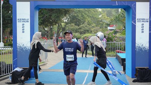 Race photo from KEMLU RUN 2025