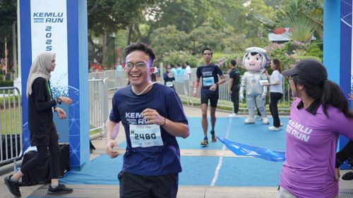 Race photo from KEMLU RUN 2025
