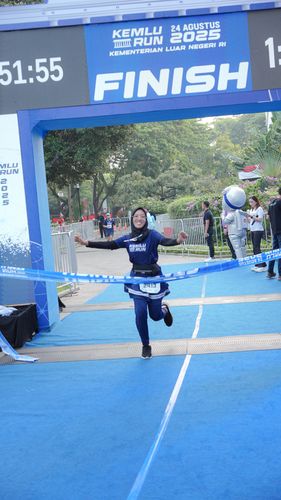 Race photo from KEMLU RUN 2025