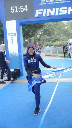 Race photo from KEMLU RUN 2025