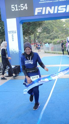 Race photo from KEMLU RUN 2025