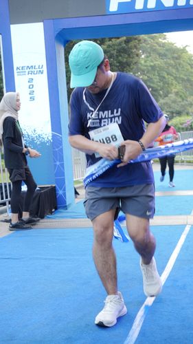 Race photo from KEMLU RUN 2025