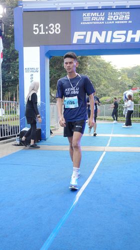 Race photo from KEMLU RUN 2025