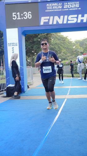 Race photo from KEMLU RUN 2025