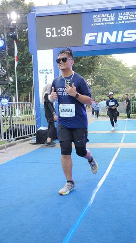 Race photo from KEMLU RUN 2025
