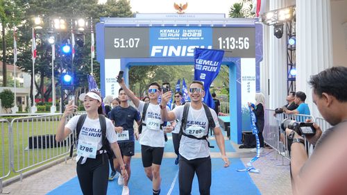 Race photo from KEMLU RUN 2025