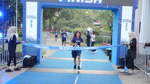 Race photo from KEMLU RUN 2025