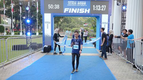 Race photo from KEMLU RUN 2025