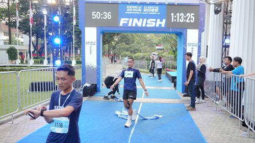 Race photo from KEMLU RUN 2025
