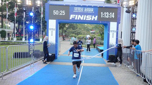 Race photo from KEMLU RUN 2025