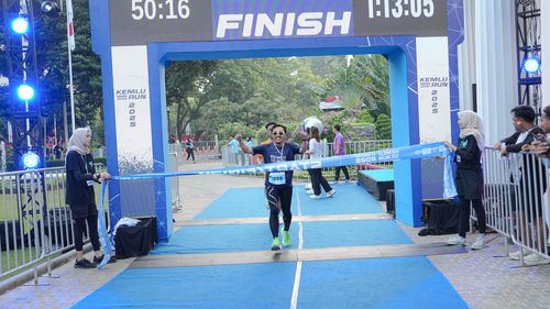 Race photo from KEMLU RUN 2025