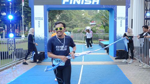 Race photo from KEMLU RUN 2025