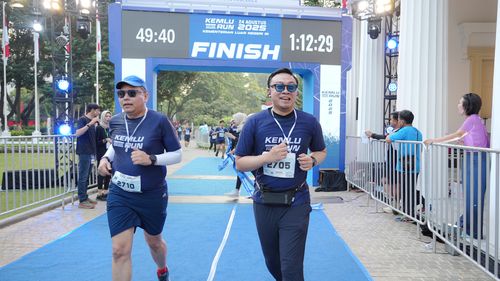 Race photo from KEMLU RUN 2025