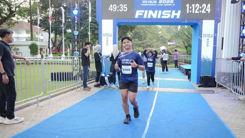 Race photo from KEMLU RUN 2025