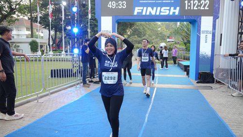Race photo from KEMLU RUN 2025