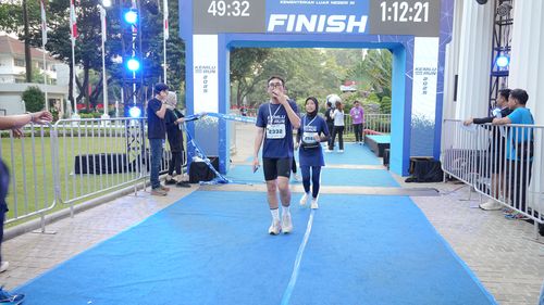 Race photo from KEMLU RUN 2025