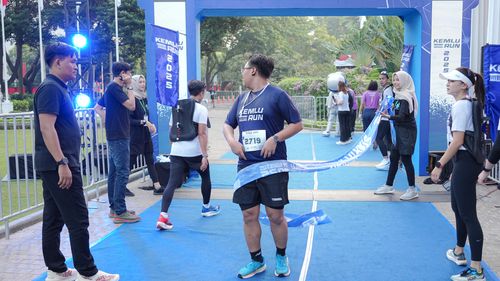 Race photo from KEMLU RUN 2025