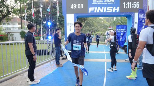 Race photo from KEMLU RUN 2025