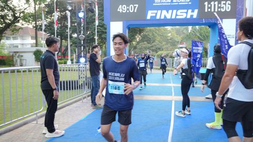 Race photo from KEMLU RUN 2025