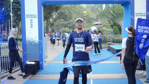 Race photo from KEMLU RUN 2025