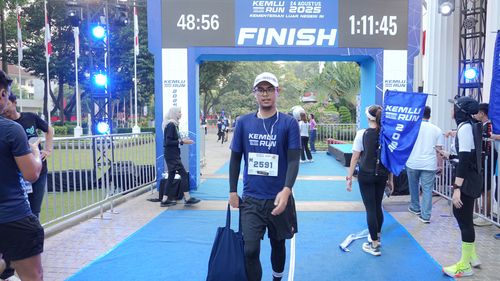 Race photo from KEMLU RUN 2025