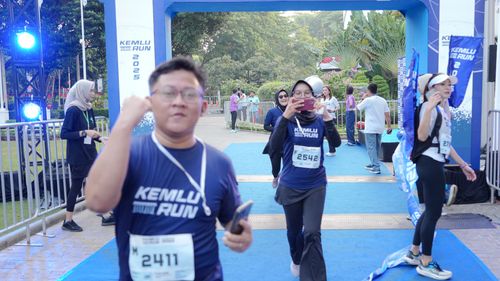Race photo from KEMLU RUN 2025