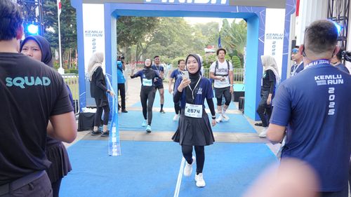 Race photo from KEMLU RUN 2025