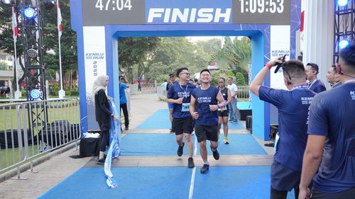 Race photo from KEMLU RUN 2025