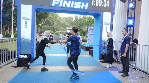 Race photo from KEMLU RUN 2025