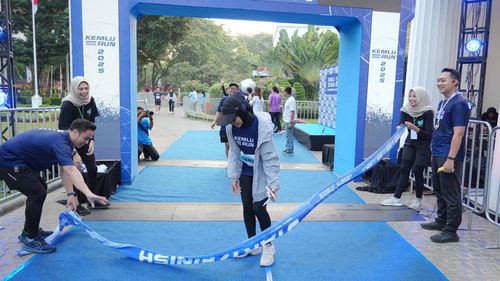 Race photo from KEMLU RUN 2025