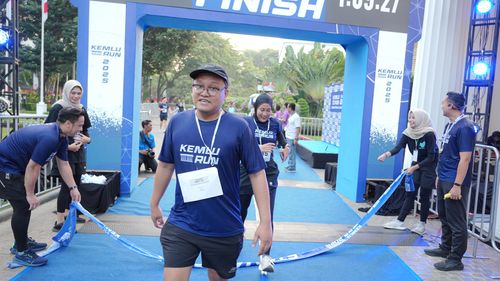 Race photo from KEMLU RUN 2025