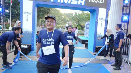 Race photo from KEMLU RUN 2025