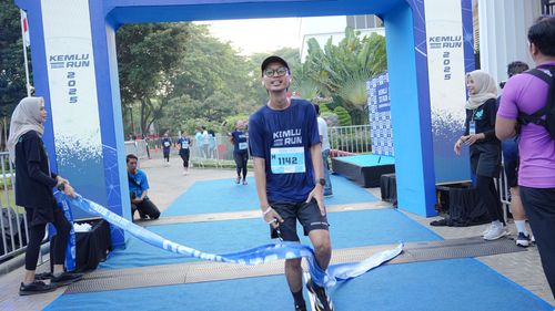 Race photo from KEMLU RUN 2025