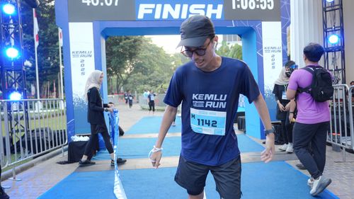 Race photo from KEMLU RUN 2025