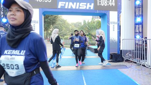 Race photo from KEMLU RUN 2025